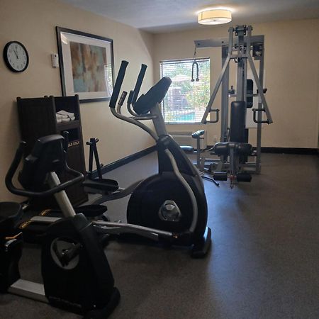 Best Western Plus Bradenton Hotel & Suites Exterior photo